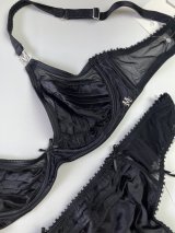 ヘルシーでセクシーなランジェリー