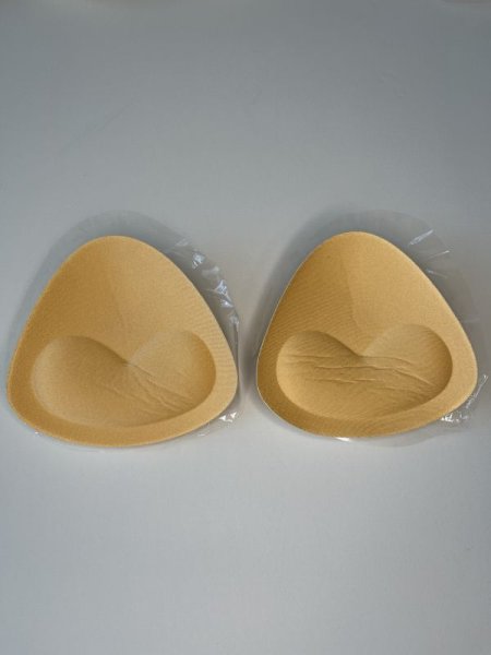 画像2: 訳あり品◎4枚2組セット ナチュラル三角パッド ブラパッド 粘着有り 送料無料 (2)