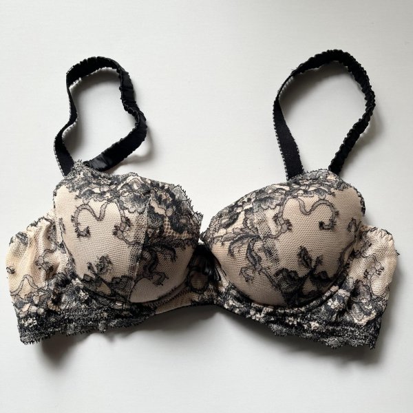 画像2: ５０％off！！ChasneyBeauty★WAKEupブラジャー ベージュ/ブラック (2)